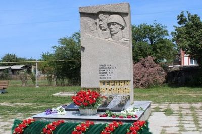 Власти Севастополя восстановили мемориал в Орловке