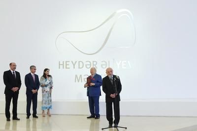 Лейла Алиева приняла участие в открытии выставки Зураба Церетели в Баку