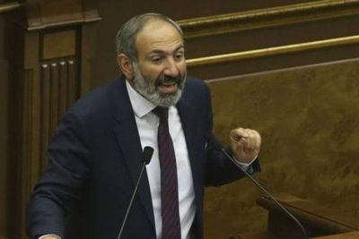 Пашинян призвал Армению к безумию