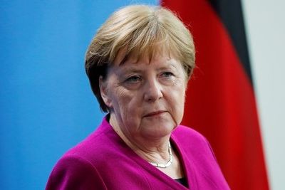 Меркель ответила на публикацию о недовольстве Крамп-Карренбауэр 