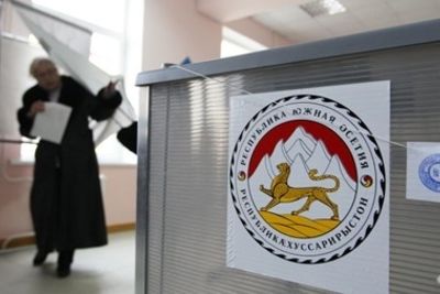 На избирательные участи в Южной Осетии пришла четверть избирателей