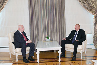 Ильхам Алиев провел встречу с главой ПА ОБСЕ