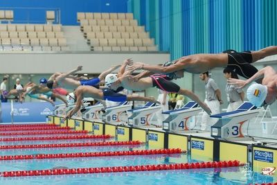 Пловец Рамиль Вализаде пробился в полуфинал юношеского олимпийского фестиваля