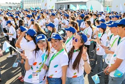 Казахстанским студентам будут платить за волонтерство