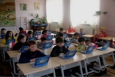 Почти полноценные компьютеры раздадут первоклассникам в Грузии