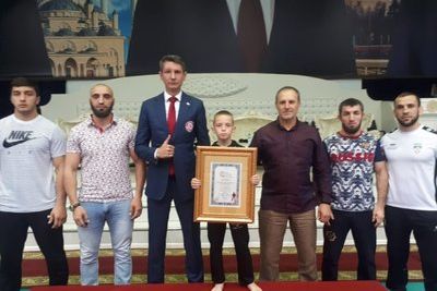 Четвероклассник отжался почти 5 тыс раз в Чечне