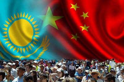Казахстан раскачивает на &quot;антикитайской волне&quot;