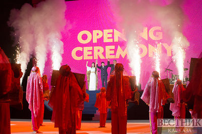 Церемония открытия XXXVII Чемпионата мира по художественной гимнастике прошла в Баку