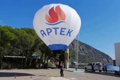 Над Крымом взлетел железноводский воздушный шар &quot;Артек&quot;