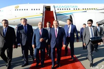 Нурсултан Назарбаев прилетел в Баку