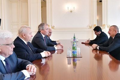 Президент Азербайджана Ильхам Алиев принял российскую делегацию
