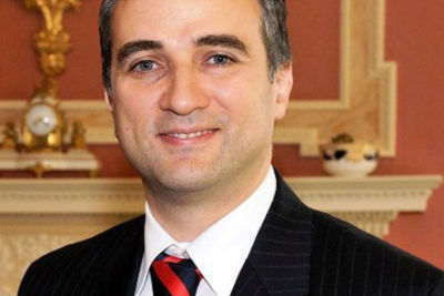 Фарид Шафиев: &quot;Азербайджан формирует двусторонние отношения с партнерами независимо от повестки третьих стран&quot;