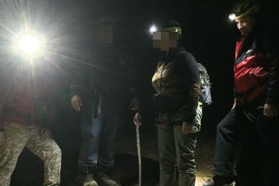 Крымские спасатели выручили заблудившихся на Аю-Даге москвичей