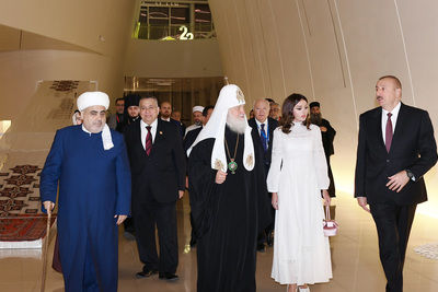 Ильхам Алиев выступил против использования религии в политических целях