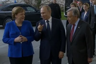 Путин, Меркель и Гутерреш поговорили по-русски перед конференцией по Ливии (ВИДЕО)