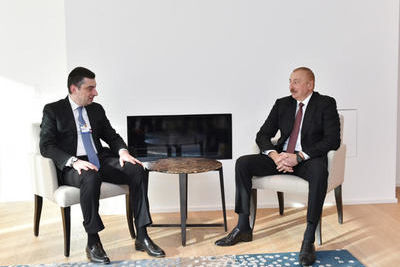 Алиев и Гахария обсудили транспортно-энергетические проекты в Давосе