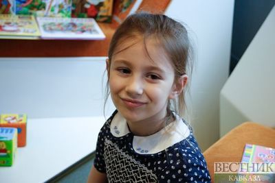 Россияне усыновили на 1 тыс детей меньше в прошлом году