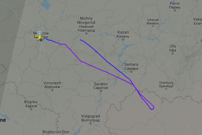 Самолет с трещиной на лобовом стекле экстренно возвращается в Москву