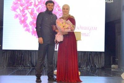 Айшат Кадырова получила медаль за вклад в развитие Чечни