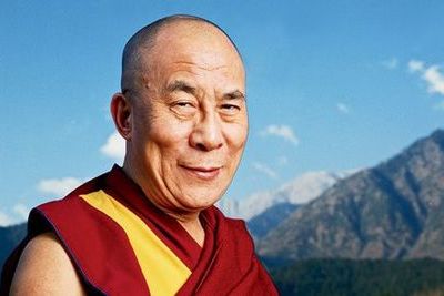Далай-лама поделится едой и лекарствами с нуждающимся во время эпидемии коронавируса в Индии