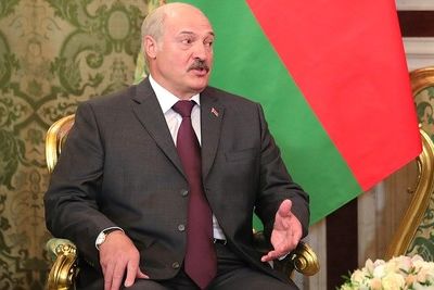Лукашенко рассказал, почему не остановил экономику Беларуси из-за коронавируса