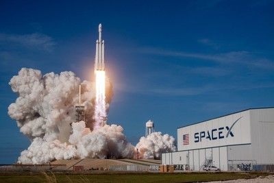 Ракета Falcon 9 компании Маска SpaceX доставила на орбиту 60 спутников Starlink