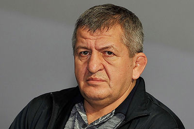 Глава ММА-промоушена рассказал о лечении Абдулманапа Нурмагомедова в Дагестане