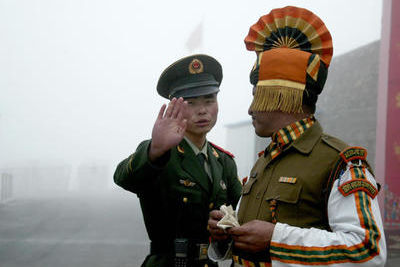 Индия и Китай затевают пограничное противостояние. Трамп хочет посредничать