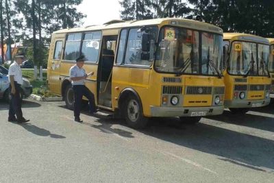 Транспортники Адыгеи оценили состояние школьных автобусов