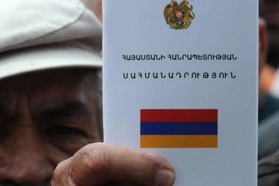 Армения: конституционные поправки на фоне пандемии