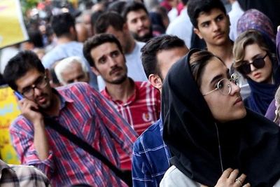 Иранцы не хотят носить маски
