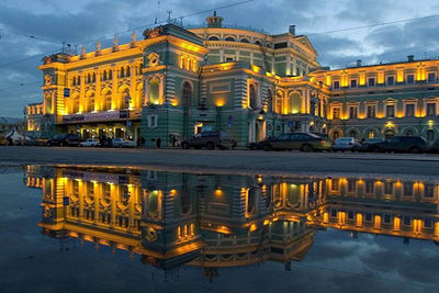 Мариинский театр Санкт-Петербурга изолировали из-за коронавируса