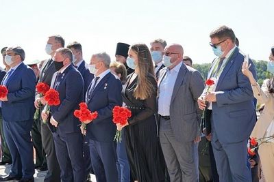 Губернатор Астраханской области Игорь Бабушкин отдал дань памяти героизму солдат азербайджанских стрелковых дивизий