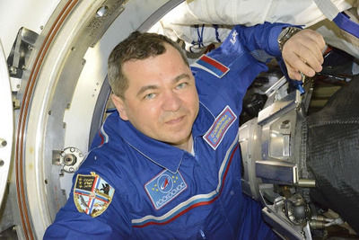 У космонавта Олега Скрипочки появился барельеф в Невинномысске 