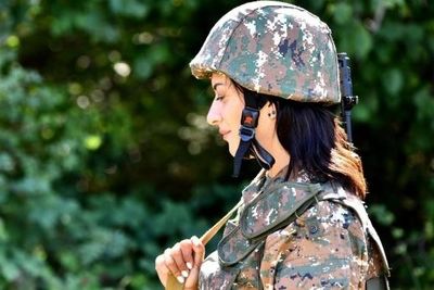Армения использует женщин в боях в Карабахе