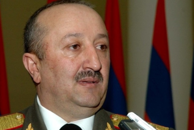Отставной командующий сепаратистов рассказал, чем не угодил жене Пашиняна