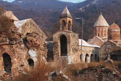 Армянские паломники посетили монастырь Худавенг в освобожденном Кельбаджарском районе