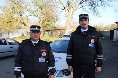 Ставропольские полицейские спасли из горящего дома двух девочек