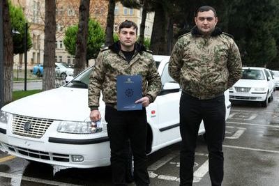 Инвалиды Карабахской войны получили еще 50 автомобилей