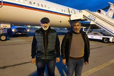 Вот как Дильгам Аскеров и Шахбаз Гулиев воссоединились с семьями (ФОТО, ВИДЕО)