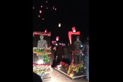 Жители Азербайджана встретили Новый год у могил шехидов Карабахской войны (ВИДЕО)