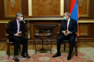 Пашинян продолжает политические консультации с оппозицией