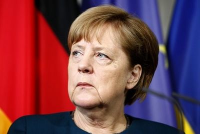Меркель поддержала Израиль в разговоре с Нетаньяху