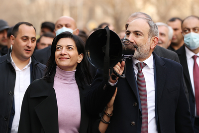 Пашинян: глава Генштаба Армении считается уволенным