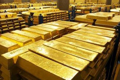 Золотовалютные резервы Узбекистана за месяц сократились более чем на $1 млрд