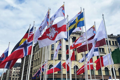 Власти Латвии на ЧМ по хоккею не устроил и российский флаг