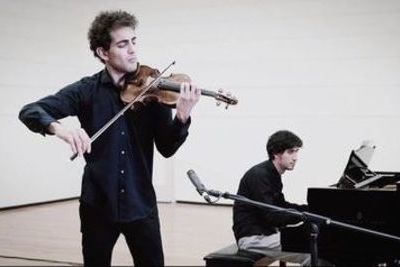 Скрипач-виртуоз из Азербайджана выступит в Санкт-Петербурге 
