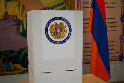 Армения выберет парламент из 26 партий и блоков