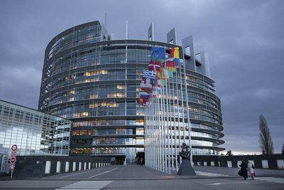 Европарламент призвал принять Албанию, Северную Македонию, Сербию и Черногорию в ЕС