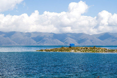 Озеро Севан высыхает на глазах